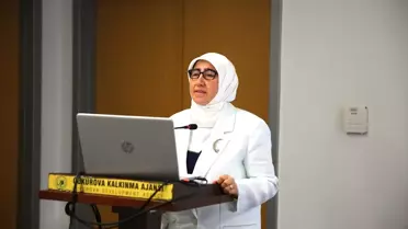 Koruyucu Aile Farkındalık Toplantısı Adana'da Yapıldı