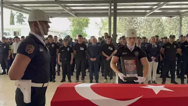 Kalp Krizi Geçiren Polis Memuru Toprağa Verildi