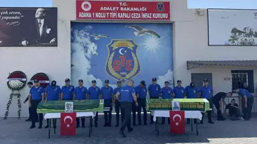 Adana'da Cezaevi Personeline Veda Töreni
