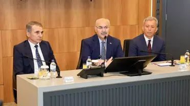 40 Kız Öğrenci Nevşehir'e Uğurlandı
