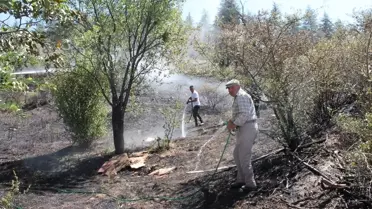 Çay'da örtü yangını söndürüldü