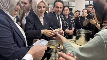 Bakan Göktaş Ardahan'da Aşure Dağıttı