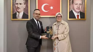 AK Parti Genel Başkan Yardımcısı Uygur, Çekmeköy'de ziyaretlerde bulundu Açıklaması