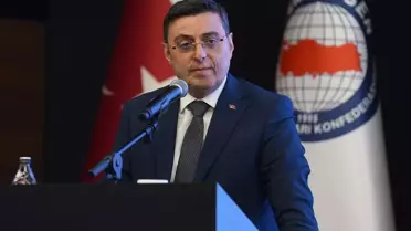 AK Parti'li Bayram'ın hayatını konu alan 'Buğday Tanesi' filmi Memur-Sen'de gösterildi