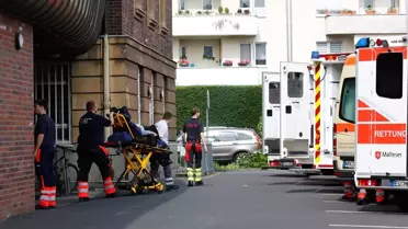 Köln'de İkinci Dünya Savaşı'ndan Kalma Bombalar İmha Edildi