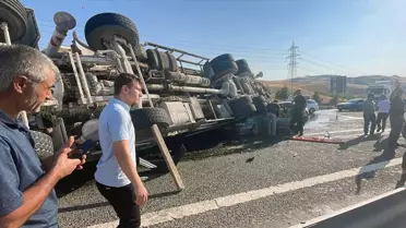 Etimesgut'ta İş Mikseri Devrildi: 6 Yaralı
