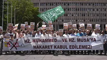 Ankara'da Leman Dergisi'ne Suç Duyurusu