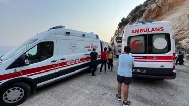 Kaş'ta Otobüs Kazası: 8 Yaralı