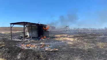 Serik'te Güvercin Kulübesinde Yangın