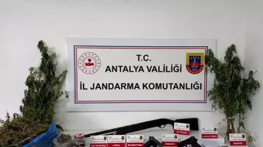 Antalya'da Uyuşturucu Operasyonu: 4 Gözaltı