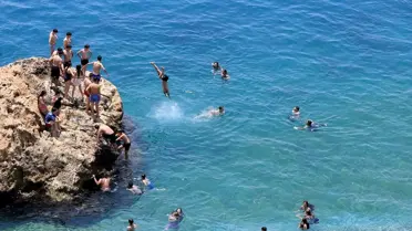 Antalya Sahillerinde Kurban Bayramı Yoğunluğu