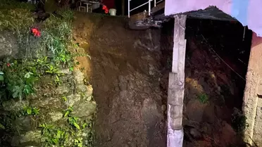Hopa'da Heyelan Riski: 2 Bina Tahliye Edildi