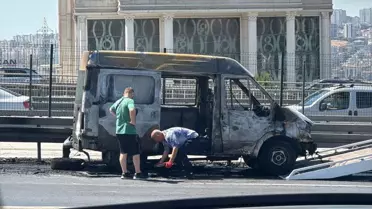 Avcılar'da Minibüs Yangını