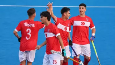 18 Yaş Altı Hokey Şampiyonası Alanya'da