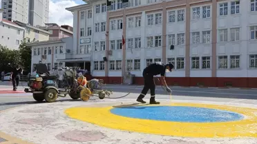 Bağcılar'da Okul Bahçelerine Geleneksel Oyun Alanları