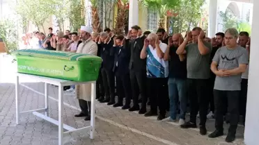 Bakan Bayraktar'ın Teyzesi Toprağa Verildi