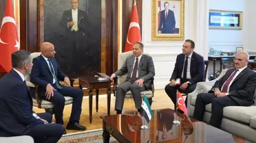 Yerlikaya, Suriye Bakanı Salih'i Kabul Etti