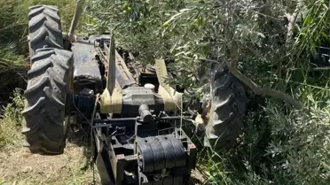 Edremit'te traktör devrildi, sürücü hayatını kaybetti