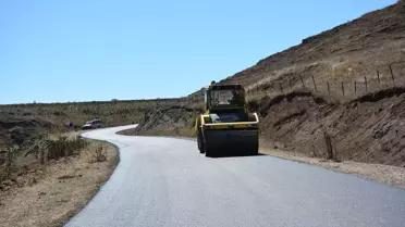 Başçiftlikte Yayla Yollarına Asfalt