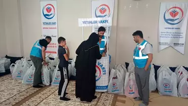 Batman'da 165 Yetim Öğrenciye Kırtasiye Yardımı