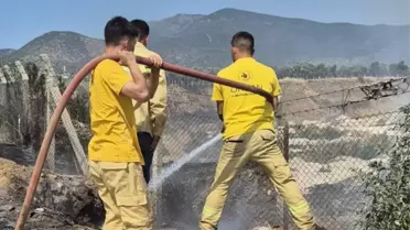 Bayındır'da Çöp Alanındaki Yangın Söndürüldü