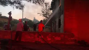 Osmaneli'nde Metruk Bina Yangınında Kullanılamaz Hale Geldi