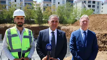 Bingöl'de ağır hasarlı okulların yerine hayırseverlerin desteğiyle yeni eğitim yuvaları inşa ediliyor