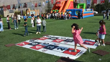 Hakkari'de 'Bir Anadolu Şenliği' Başladı