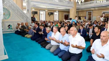 Bitlis'te Mülkiye Başmüfettişi Karaömeroğlu ve orman yangını şehitleri için mevlit okutuldu