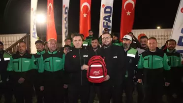 Bitlis Valisi Karakaya Ahlat'ta düzenlenen AFAD kampını ziyaret etti