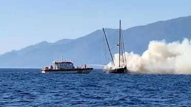 Bodrum'da Yangın Çıkan Tekne Battı