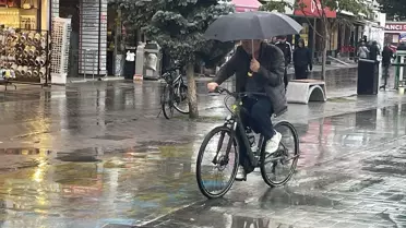 Bolu'da Sağanak Yağış Hayatı Olumsuz Etkiledi