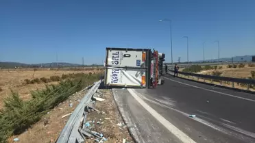 Orhangazi'de Tır Devrildi: Sürücü Yaralı