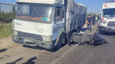 Kamyon Motosiklete Çarptı: Baba Hayatını Kaybetti