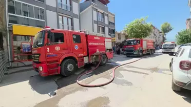 İnegöl'de Yıkım Sırasında Yangın Çıktı