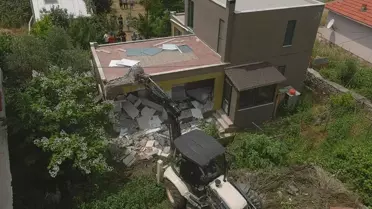 Çanakkale'de Kaçak Yapılara Yıkım