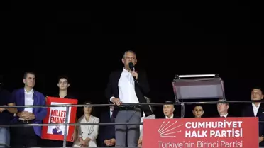 Özgür Özel'den Bahçelievler Mitingi