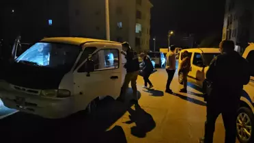 Çorum'da dur ihtarına uymayan sürücü polis memuruna çarptı