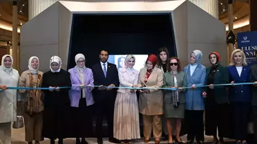 Cumhurbaşkanlığı Millet Kütüphanesi'nde 'Ulusun Annesi' dijital sergisi açıldı