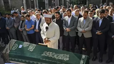 Darülaceze sakini 93 yaşındaki Suzan Tosun, İstanbul'da son yolculuğuna uğurlandı