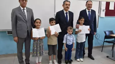 Öğrencilere Karne Sevinci
