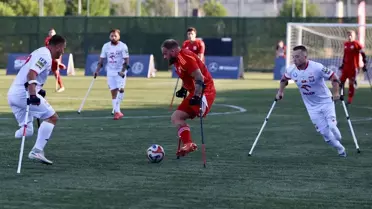 İngiltere ve Polonya 2-2 Berabere