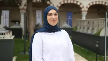 Edirne'deki Tarihi Medrese Gençlere Hizmet Veriyor