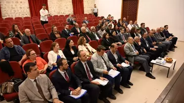 Vali Sezer'den Dezavantajlı Okullara Destek