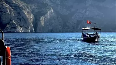 Fethiye'de sürüklenen tekne kurtarıldı