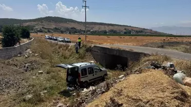 Gaziantep'te Köprüden Düşen Araçta 6 Yaralı