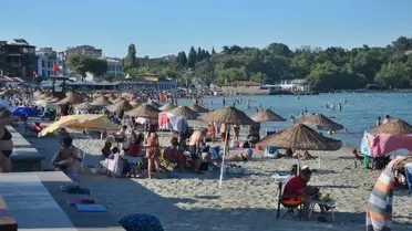 Gelibolu'da Plajlara Yoğun İlgi