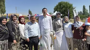 Gençler Haşhaş Hasadında