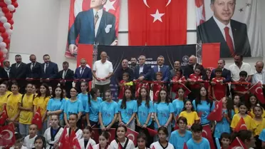 Gençlik ve Spor Bakanı Bak, Ardeşen Gençlik Merkezi ve Yarı Olimpik Yüzme Havuzu'nun açılışında konuştu Açıklaması