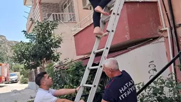 Samandağ'da Asansördeki Anne ve Kız Kurtarıldı